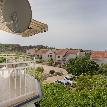 Apartmani Branko Lemac Brodarica  Εξωτερικό φωτογραφία
